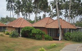 Saffron Beach Hotel Wadduwa